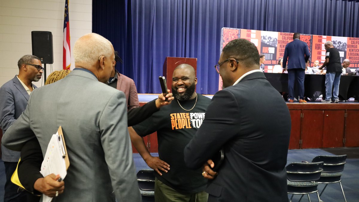 RepHankJohnson's tweet image. It&apos;s up to We The People to stand up for our democracy. That&apos;s why @Angela_Rye&apos;s State of the People Power Tour is meeting the moment in this time of crisis. We must educate everyone about their power to fight back. I am proud to have kicked off this tour right here in GA04.
