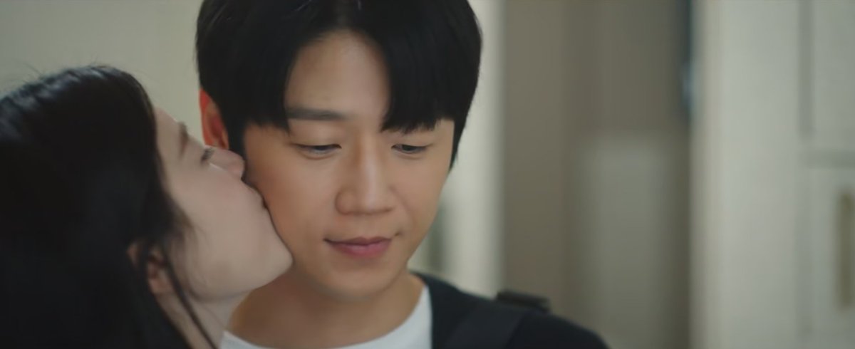 iiucx24's tweet image. 𓈒         🦋        𓈒          🦋     ♡
     ♡                        🦋             𓈒    🦋     ♡
#ResidentPlaybookEp9