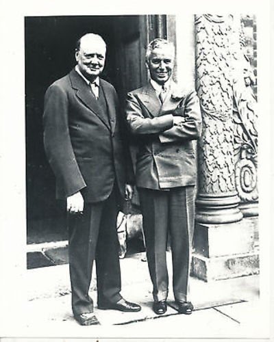 Charlies_London's tweet image. For the VE Day weekend we chose to come to Chartwell, Winston Churchill’s home before and after World War Two. I am stood in the same spot he stood with Charlie Chaplin in 1931. Please excuse the bump! I have three weeks to go but was not missing honouring two very important men…