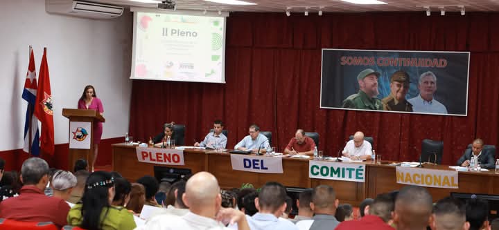 Meyvis Estevez Echevarría (@meyvisesteveze) on Twitter photo Las prioridades de la <a href="/UJCdeCuba/">UJC de Cuba</a>, en sintonía con las aprobadas por el <a href="/PartidoPCC/">Partido Comunista de Cuba</a>, se han convertido en plataforma de trabajo para lograr la participación, unidad y mayor liderazgo como organización. Así lo ratificamos en el #IIPlenoUJC. Vienen meses intensos de trabajo. Las prioridades de la <a href="/UJCdeCuba/">UJC de Cuba</a>, en sintonía con las aprobadas por el <a href="/PartidoPCC/">Partido Comunista de Cuba</a>, se han convertido en plataforma de trabajo para lograr la participación, unidad y mayor liderazgo como organización. Así lo ratificamos en el #IIPlenoUJC. Vienen meses intensos de trabajo.