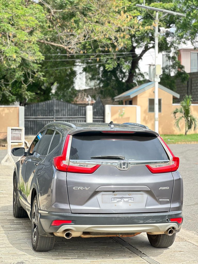 Jonathankingg_'s tweet photo. 2019 Honda CRV Touring 430,000GHC
Keyless entry/exit
Keyless start
Panoramic roof
Call/WhatsApp 0500569024
#Honda #Ghana https://t.co/0QJs3i3nFX