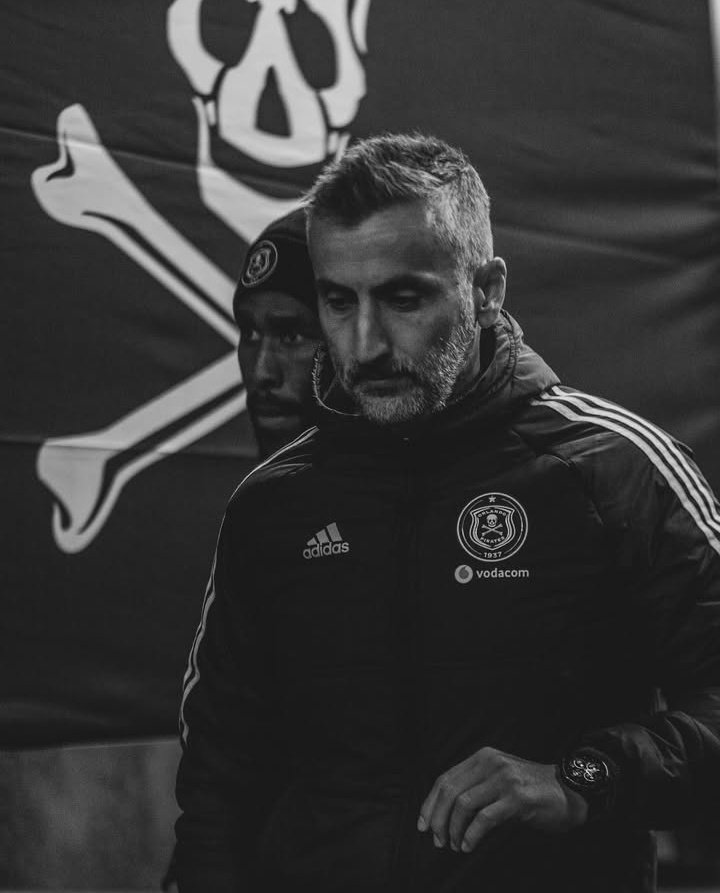 Thank you, coach José Riveiro, for everything you've done for Orlando Pirates Football Club. 

You took us from the bottom &amp; won us almost every cup competition in the country 🫡