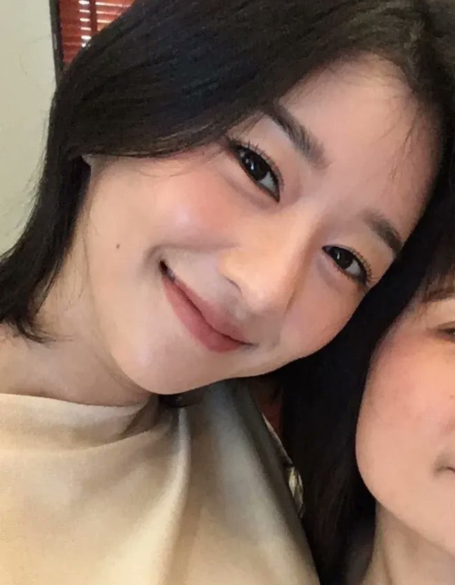 왜이리 잘생기신 거야
왕자님이셔