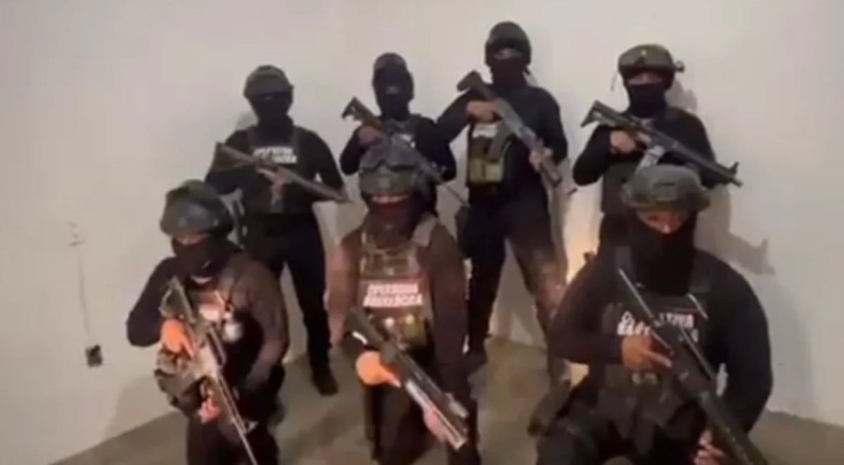 "No nos importa si son marinos, soldados o civiles, si no hacen su trabajo vamos por ustedes", amenaza La Barredora

NOTA EN EL ENLACE: narcoenmexico.com/2025/05/no-nos…