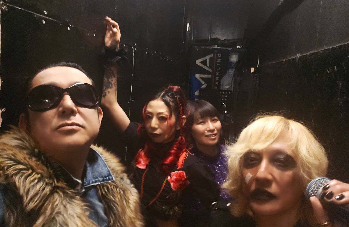 BOP PILLS first live 
見に来て下さった方々
新松戸firebird　スタッフの方々
対バンの方々
ありがとうございました!
お初の箱firebirdですがとても良い居心地の良い箱で皆様ありがとうございました!
これからもBOP PILLS好き勝ってに演らせて頂きます(^^)
よろしくお願いします！