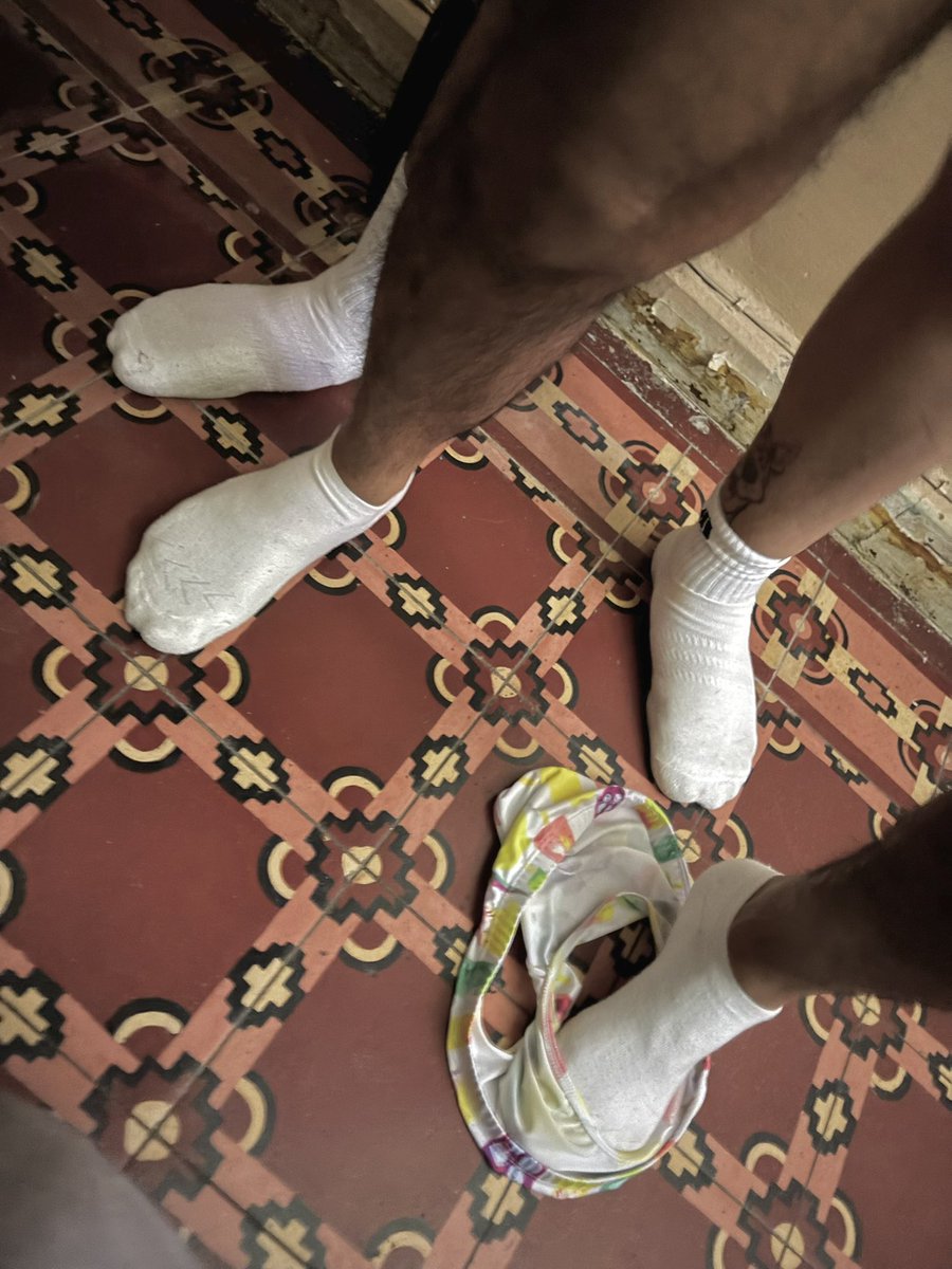 uligreen's tweet image. Postales 🧦