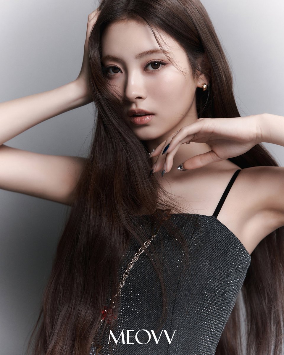 MEOVV THE 1st EP ALBUM [MY EYES OPEN VVIDE] 'DROP TOP' CONCEPT