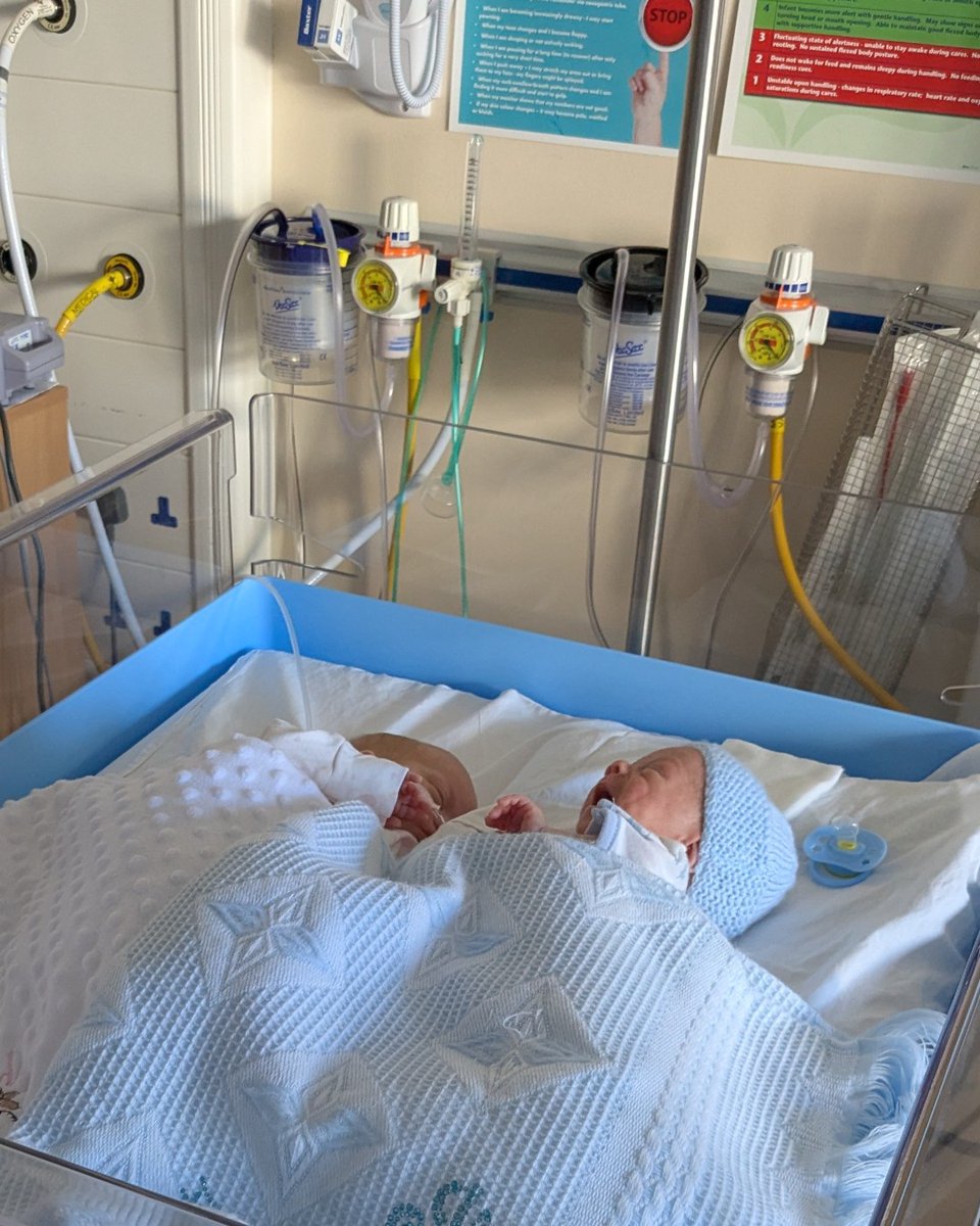 A new twin cot is helping to bring comfort and connection to families in the neonatal unit at @rhcglasgow. 💕

The specially designed cot, funded by Glasgow Children’s Hospital Charity, allows twins to sleep safely side-by-side.

More: glasgowchildrenshospitalcharity.org/our-impact/how…