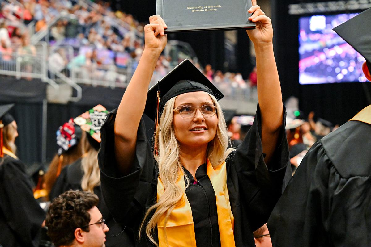 The moment has arrived! 💫 Our Class of 2025 undergraduate and graduate commencement ceremony begins today at 2:00 p.m.!