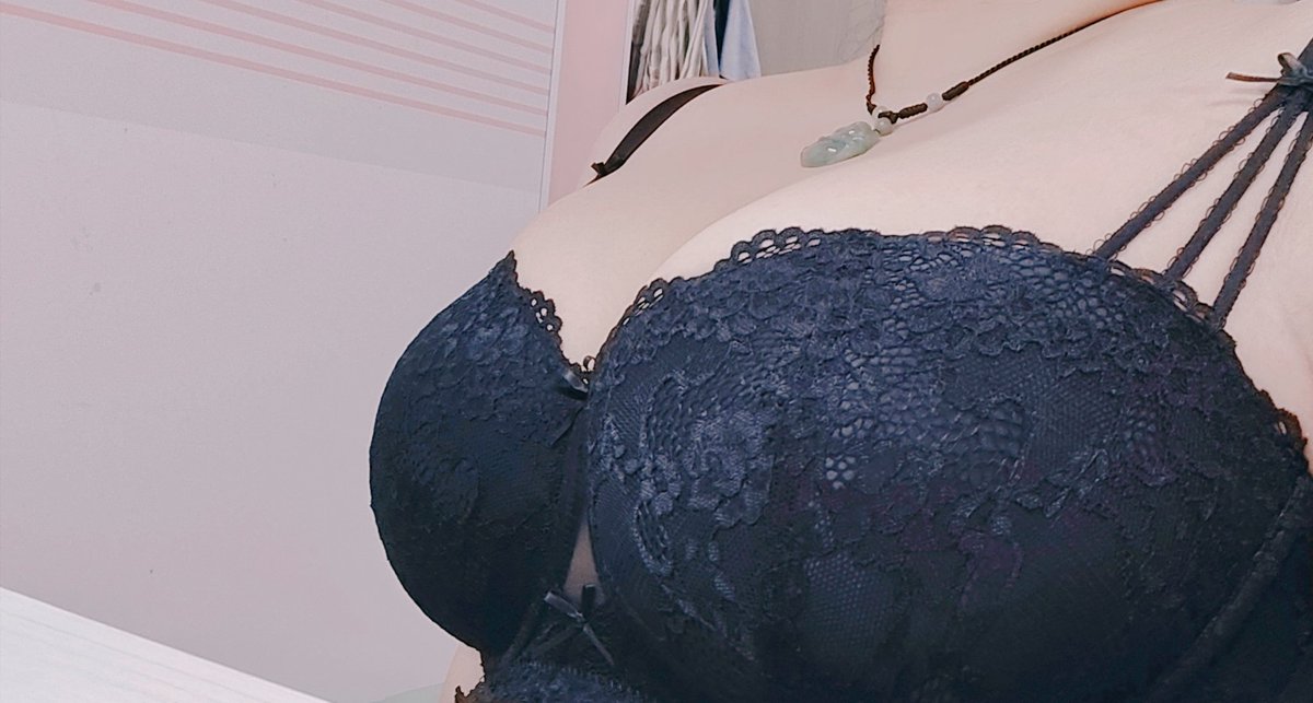 今天要说，谢谢＿＿
#bbw  #恋肥 #大码女孩 #厚片女孩