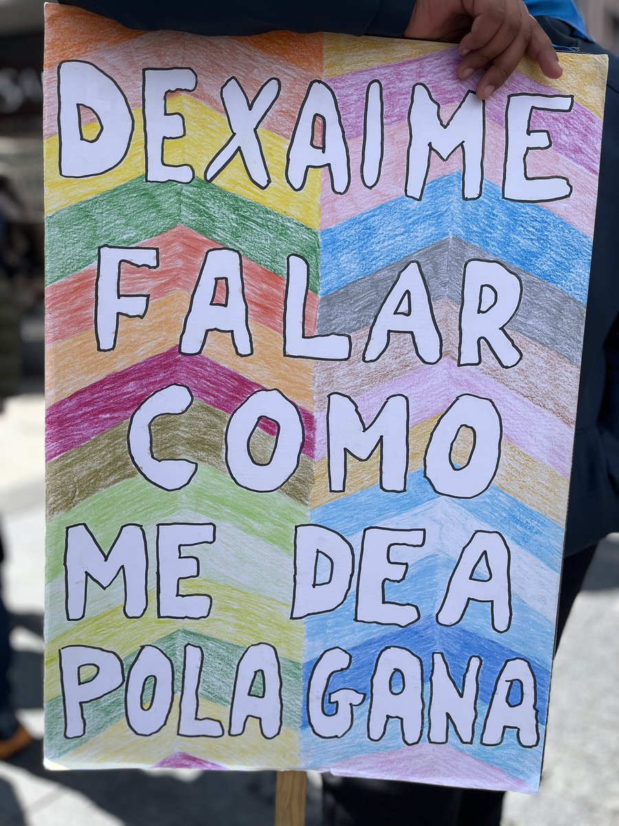 CCOO de Asturias #VamosFacelo (@ccoodeasturias) on Twitter photo Güei la nuesa palabra favorita ye oficialidá. La nuesa llingua, l’asturianu, nin más nin menos qu'otres
Na cai con <a href="/exunta/">Xunta #oficialidá</a> Güei la nuesa palabra favorita ye oficialidá. La nuesa llingua, l’asturianu, nin más nin menos qu'otres
Na cai con <a href="/exunta/">Xunta #oficialidá</a>