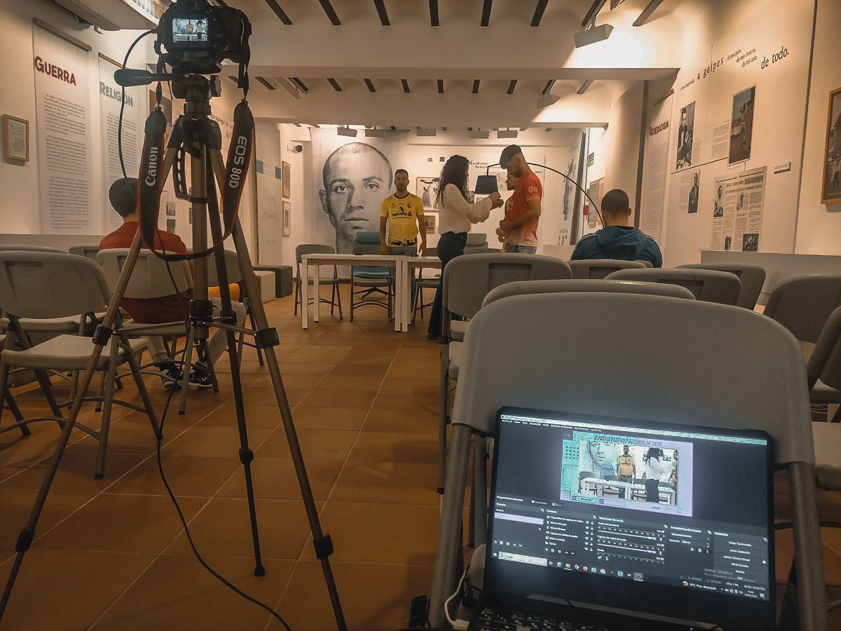 Cristi4794's tweet photo. Esta previa era mi proyecto más grande y, gracias a la @dipujaen y a @jaenicolascuchi (especialmente a Antonio Lara, Lola y Vicente), se ha hecho posible vivir un evento histórico e inolvidable en un entorno único en Jaén como son los Baños Árabes 🤯😍 https://t.co/Z8FCwD2y6O