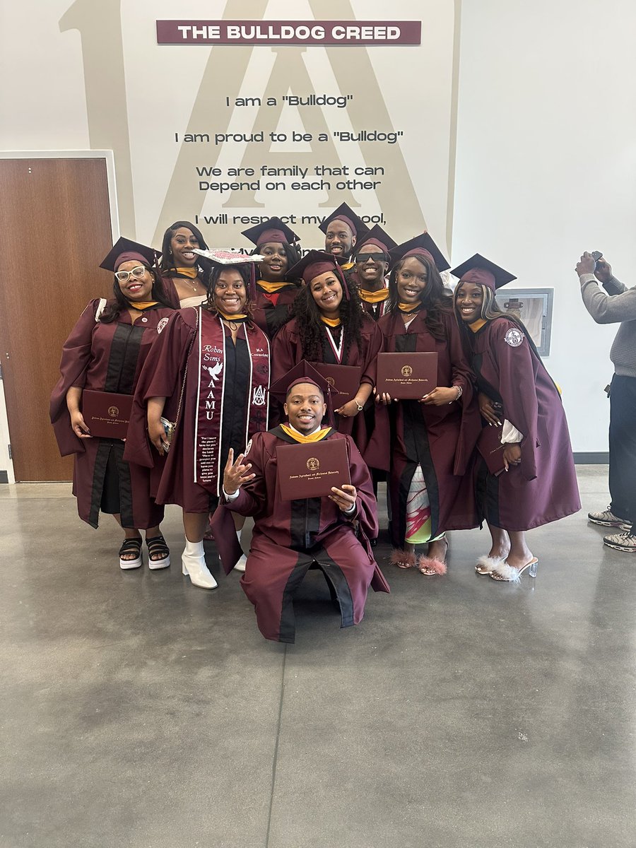 Rell ⚡️ tweet media