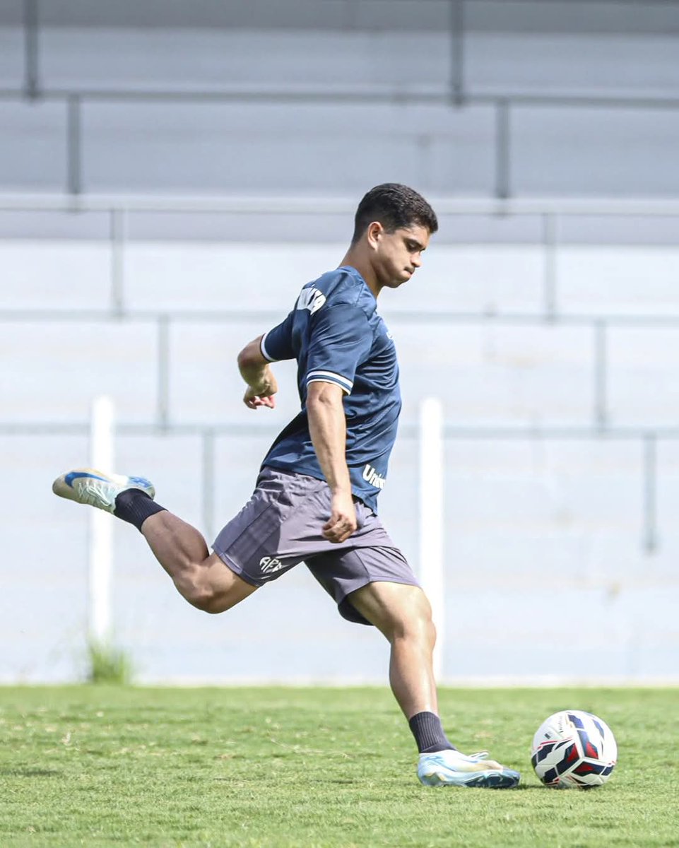 MChiocchini's tweet photo. Visando o duelo diante do Novorizontino amanhã em Novo Horizonte pela Série B do Brasileirão, a Ferroviária encerrou na manhã deste sábado a sua preparação no Estádio Cândido de Barros 

📸 Luis Miguel Ferreira/FERROVIÁRIA SAF https://t.co/dAVsZV0Ife