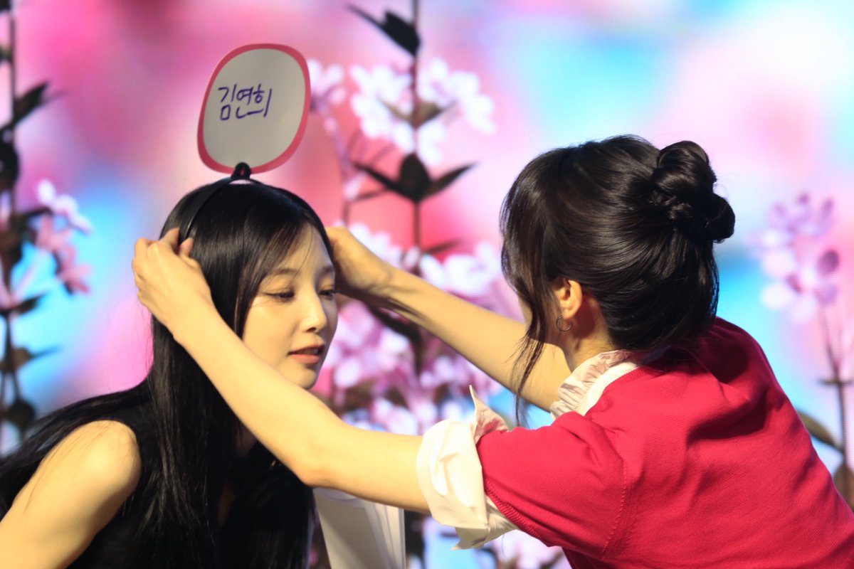 yeonhee_miyu tweet picture