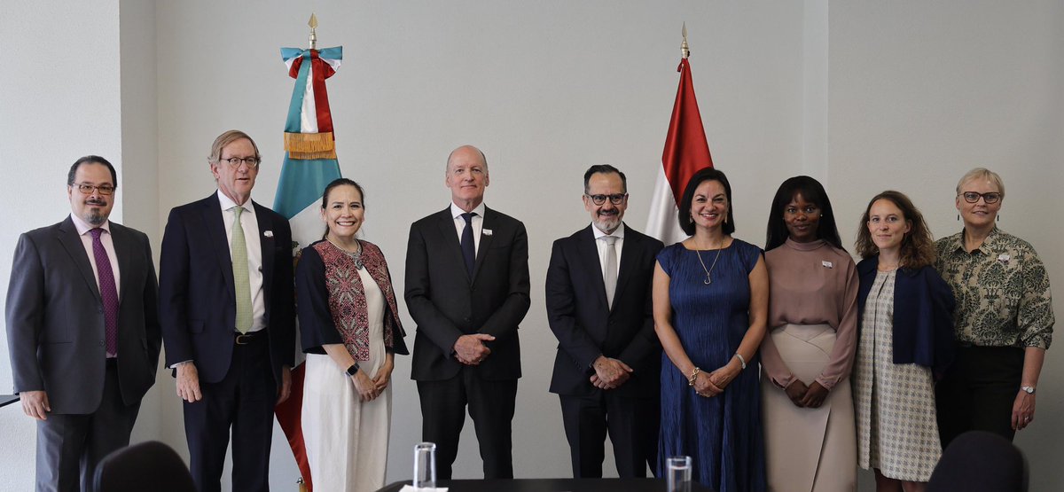 wjpgeerts's tweet image. Valuable visit to Mexico City and Oaxaca this week. Discussed press freedom & safety of journalists, enforced disappearances & forensic cooperation, women’s rights & LGBTIQ+ rights. Together we can make a difference. #humanrights @DutchMFA @NLinMexico