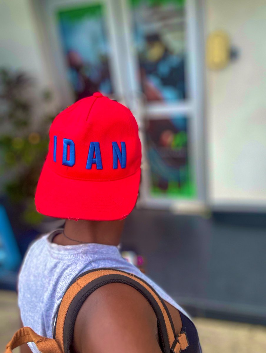 OfficialSuo's tweet image. Today’s daily bread…. 🎙️⚽️#OfficialPidginCommentator Match Day 36. So far so good. #CH203 x @DStvNg 
Change language options to pidgin and we’re live!

🧢 @iamvjadams 🤝

#SOUMCI
#BOUAVL

#EnergyChief
#Kpoko🧡