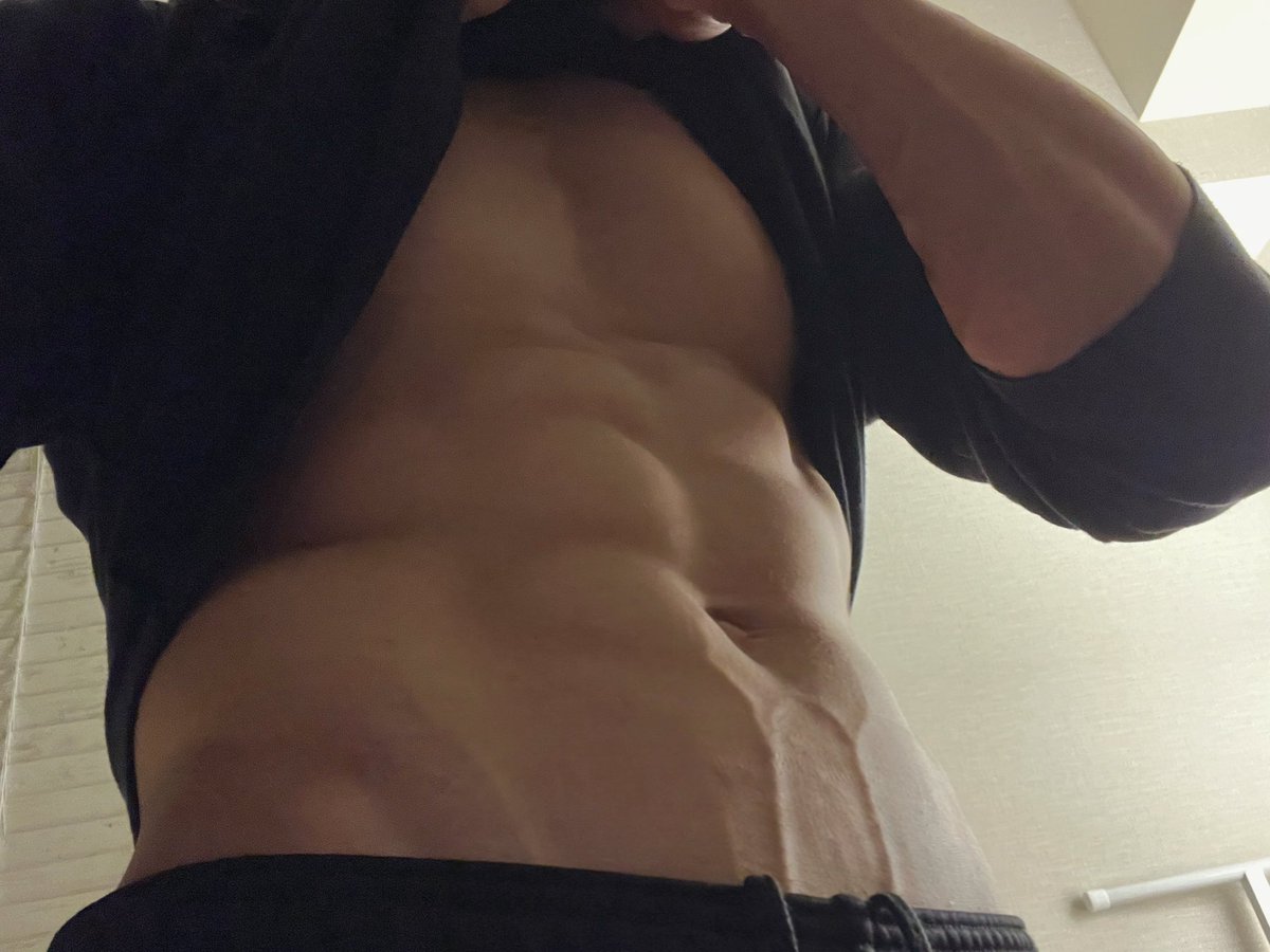 深夜ということで