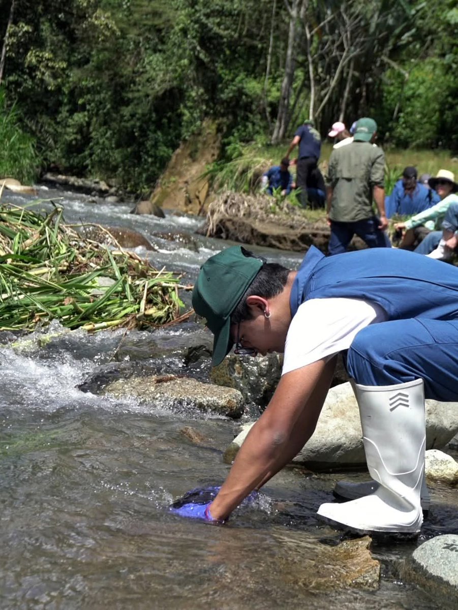 AmbientalUDLA's tweet image. Salida de Campo a Gualea
Reserva TENKA RESEARCH AND LEARNING 🍃🧑🏼🔬
#aprenderhaciendo
#salidasdecampo
@UDLAEcuador