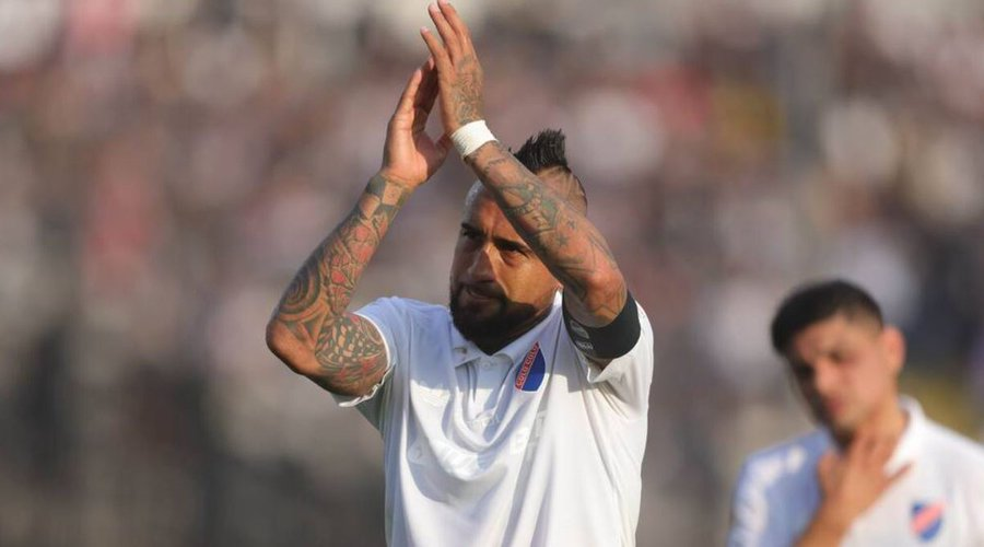 🗣️ La nueva promesa de Arturo Vidal a horas de la goleada sufrida por Colo Colo: “De aquí en adelante no vamos a perder más”  latercera.com/el-deportivo/n…