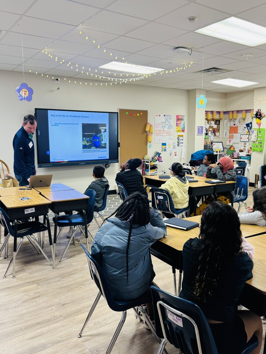 First annual (or first in a long time) CAREER DAY <a href="/AikinEagles/">Aikin Eagles</a>!!! Thank you to our amazing counseling team for being THE ONE for our students! #ClearEyesFullHeartsCantLose