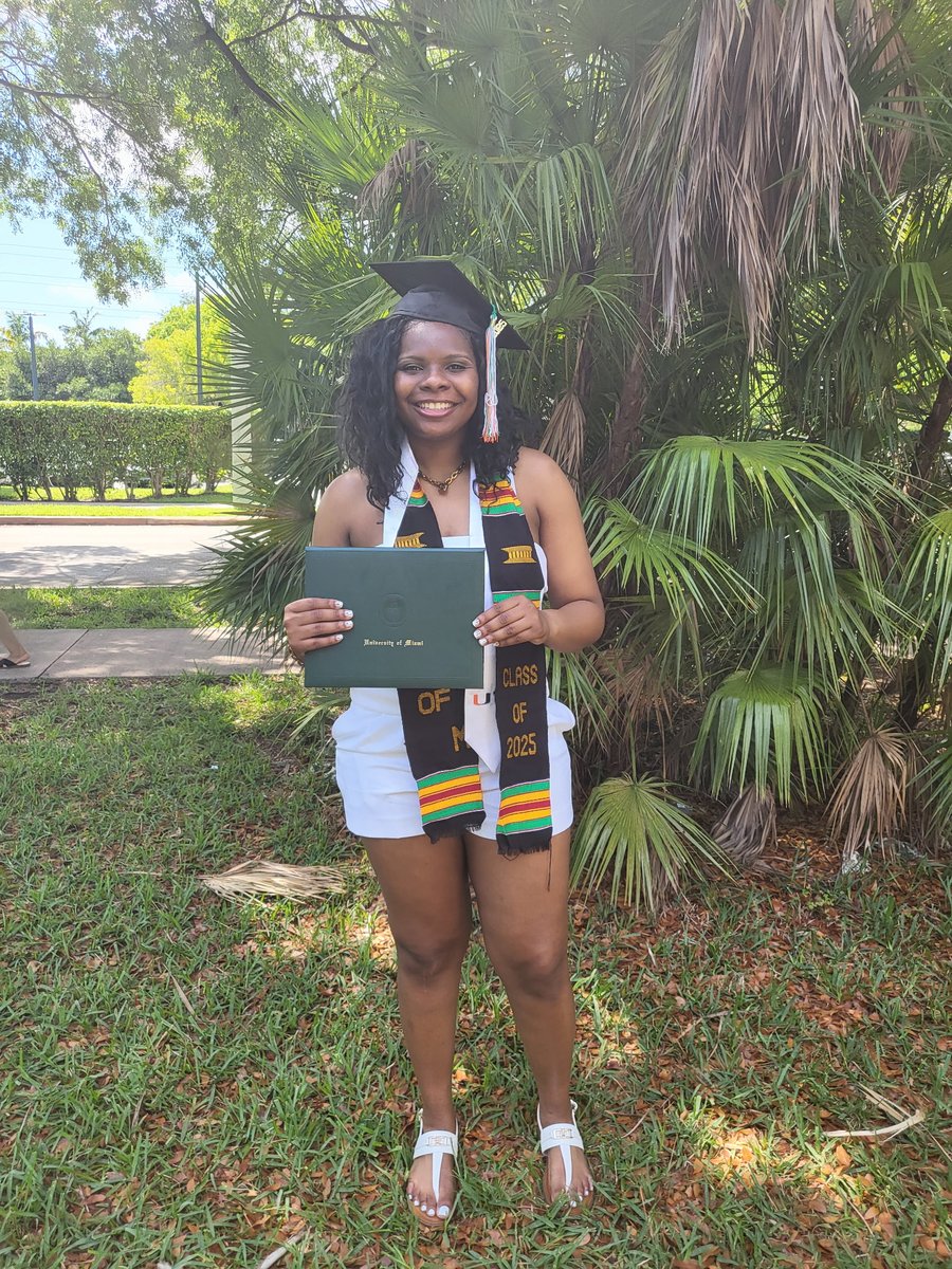 darwinrogers10 tweet media