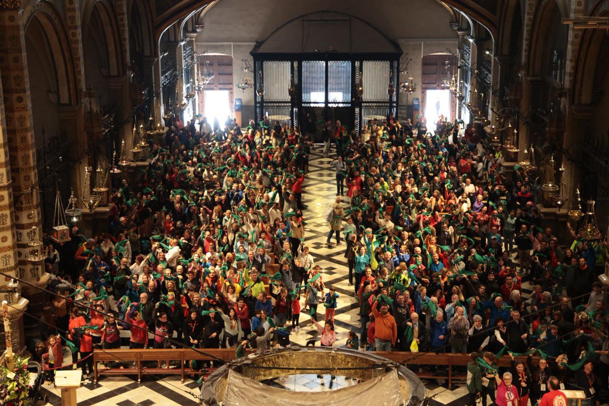 LaSalleCat's tweet image. Quin goig que ha fet la basílica de Montserrat amb la celebració de la 48a Pujada a Peu a Montserrat!😍⛰👏
#PAPAM #SomLaSalle #Gràcies #MiraMésEnllà