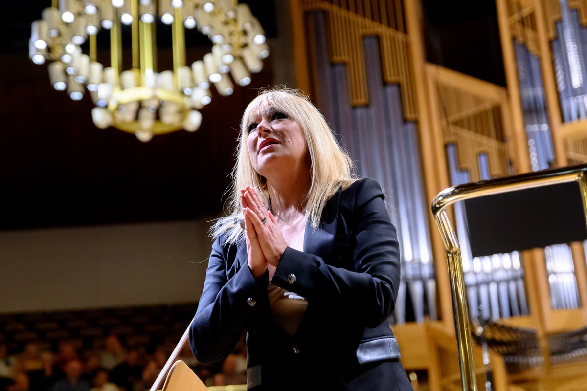 Orquesta y Coro Nacionales de España (@ocnesp) on Twitter photo Con 'La tumba de Antígona' de Pilar Jurado cerramos la línea temática «Expandiendo horizontes», centrada en la nueva creación, en la que hemos presentado obras de Jörg Widmann, <a href="/Maestro_Sotelo/">Mauricio Sotelo</a>, <a href="/brettdeanmusic/">Brett Dean</a>, <a href="/_manuelburgos/">ManuelMartínezBurgos</a>, <a href="/RaquelGTomas/">Raquel García-Tomás</a>, <a href="/GOrtizcomposer/">GABRIELA ORTIZ</a> y Matthias Pintscher. Con 'La tumba de Antígona' de Pilar Jurado cerramos la línea temática «Expandiendo horizontes», centrada en la nueva creación, en la que hemos presentado obras de Jörg Widmann, <a href="/Maestro_Sotelo/">Mauricio Sotelo</a>, <a href="/brettdeanmusic/">Brett Dean</a>, <a href="/_manuelburgos/">ManuelMartínezBurgos</a>, <a href="/RaquelGTomas/">Raquel García-Tomás</a>, <a href="/GOrtizcomposer/">GABRIELA ORTIZ</a> y Matthias Pintscher.