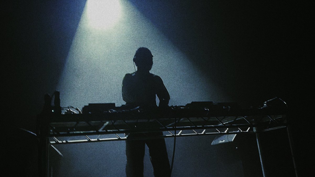 sushitheclwon's tweet image. Ecco2k London DJ set 2025
1/3