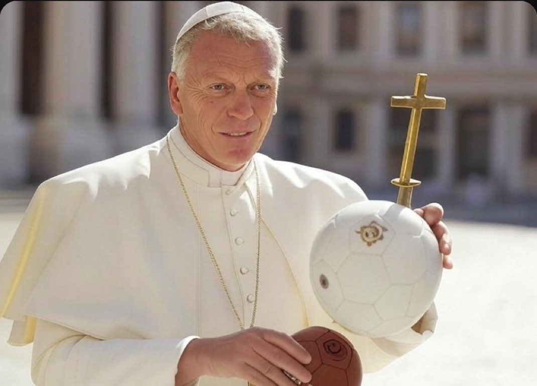 ToffeeTVEFC's tweet photo. Everton have not lost the next game after a new Pope has been elected for over 100 years https://t.co/7cv52HFcmo