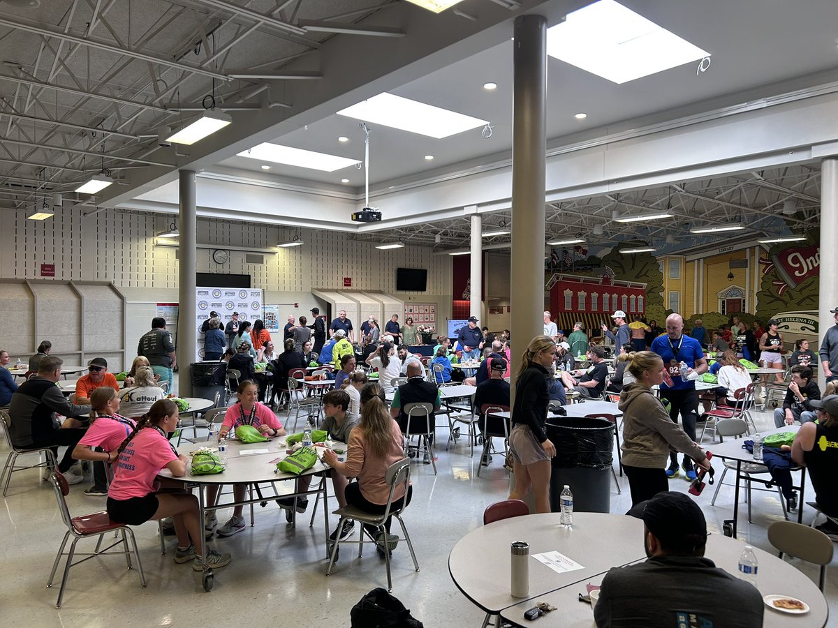 MKishman's tweet image. A beautiful day for the Rotary Club of Canal Fulton Mother of All Races. I placed first in my age group. Thank you to all the Rotarians and volunteers who put this event together. #OH50