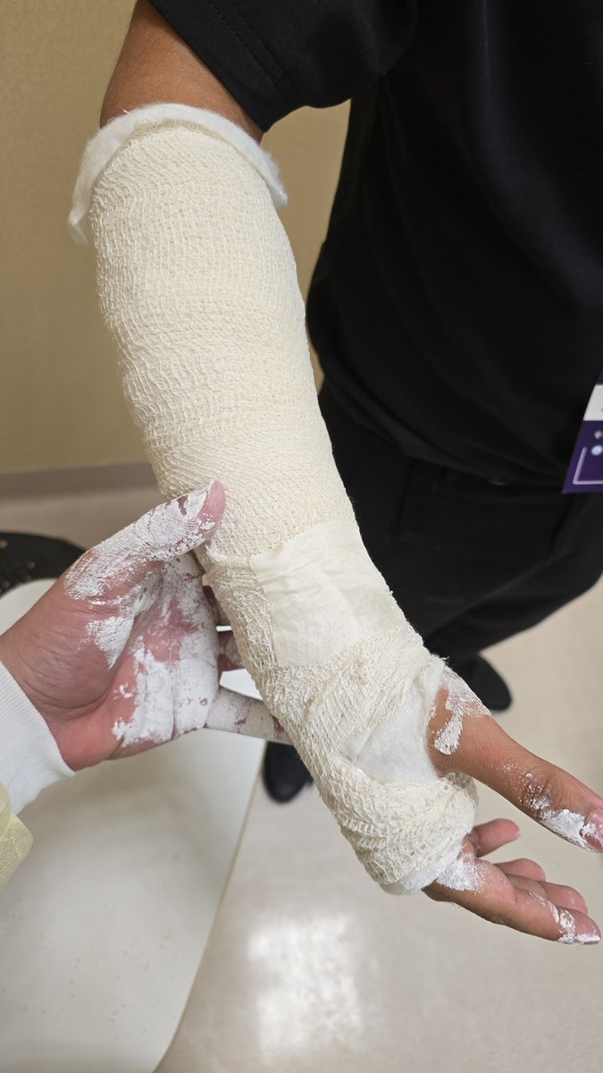 عبدالإله tweet media