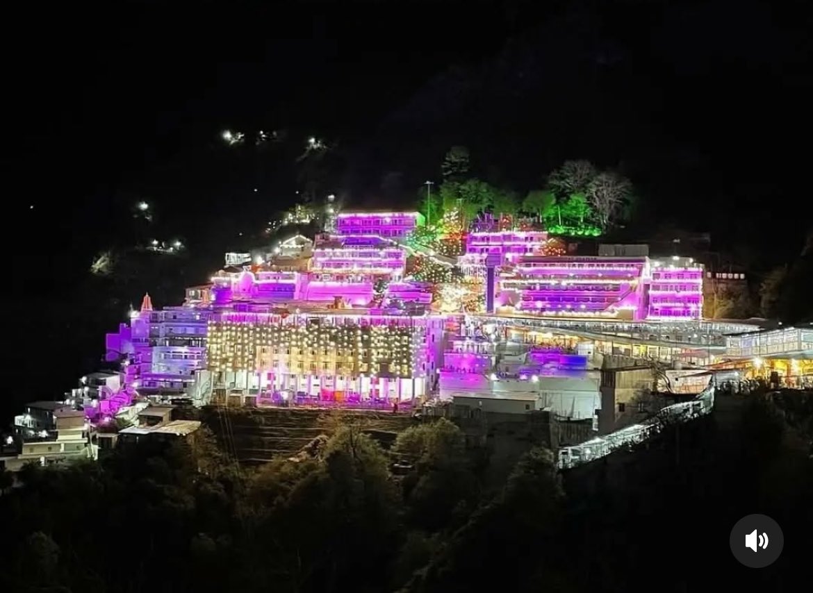 Abhinav (@kohliarchives) on Twitter photo They're attacking our temples again. Do anything but our response should be tenfold now <a href="/narendramodi/">Narendra Modi</a>
PAKISTAN NEEDS TO BE WIPED OUT NOW
#PakistanIsATerrorState
#PakistanViolatesCeasefire They're attacking our temples again. Do anything but our response should be tenfold now <a href="/narendramodi/">Narendra Modi</a>
PAKISTAN NEEDS TO BE WIPED OUT NOW
#PakistanIsATerrorState
#PakistanViolatesCeasefire