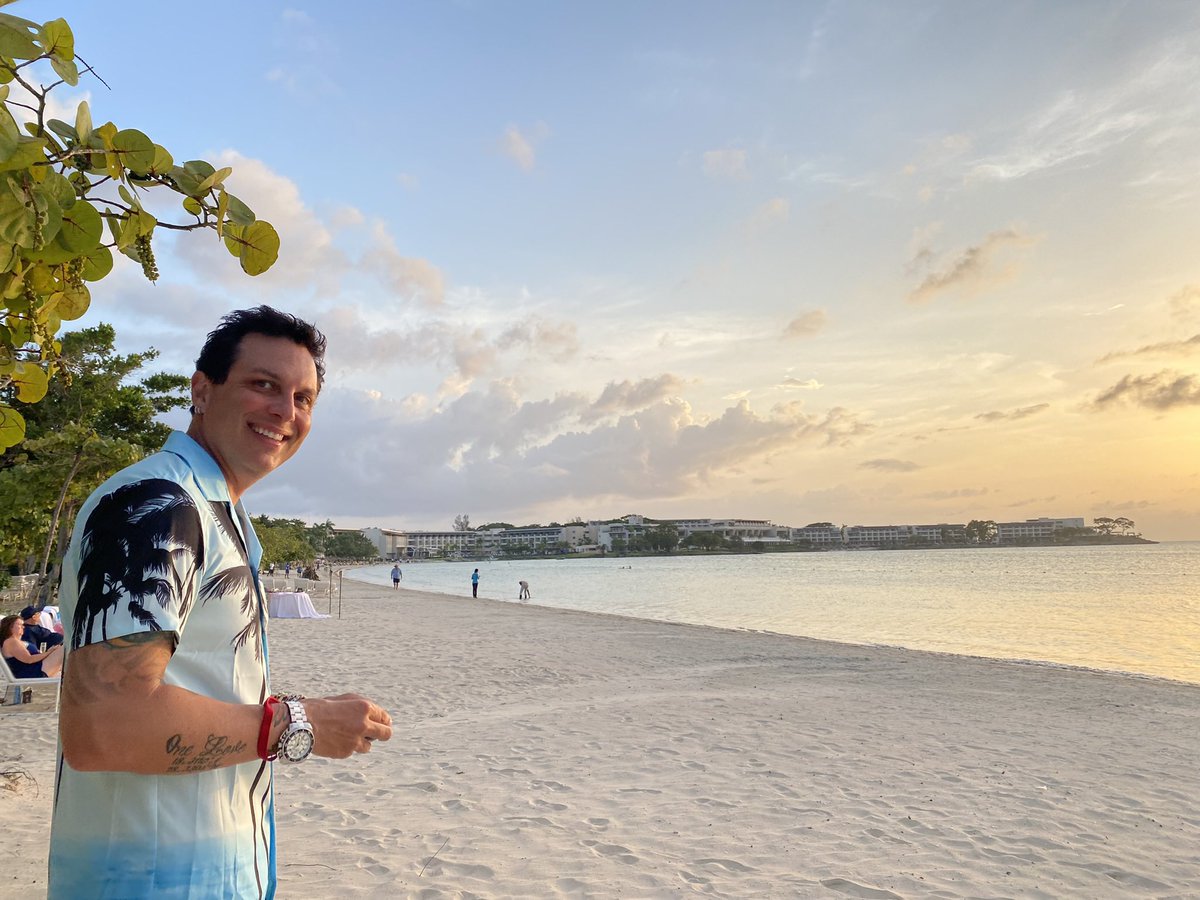 DAPFpod Annaleis (@wiretechgirl) on Twitter photo Let us help you relax #Jamaican #sunset
Recorded at #CouplesResorts #Negril September 2021
We recorded the sunset while we took some pictures
Some people walk thru and you can see us take pics
Partial sunset since we had to get to dinner!😉🌴
<a href="/DAPFpodcast/">Married, Crazy, and Podcasting</a>
youtube.com/watch?v=yIJXFo… Let us help you relax #Jamaican #sunset
Recorded at #CouplesResorts #Negril September 2021
We recorded the sunset while we took some pictures
Some people walk thru and you can see us take pics
Partial sunset since we had to get to dinner!😉🌴
<a href="/DAPFpodcast/">Married, Crazy, and Podcasting</a>
youtube.com/watch?v=yIJXFo…