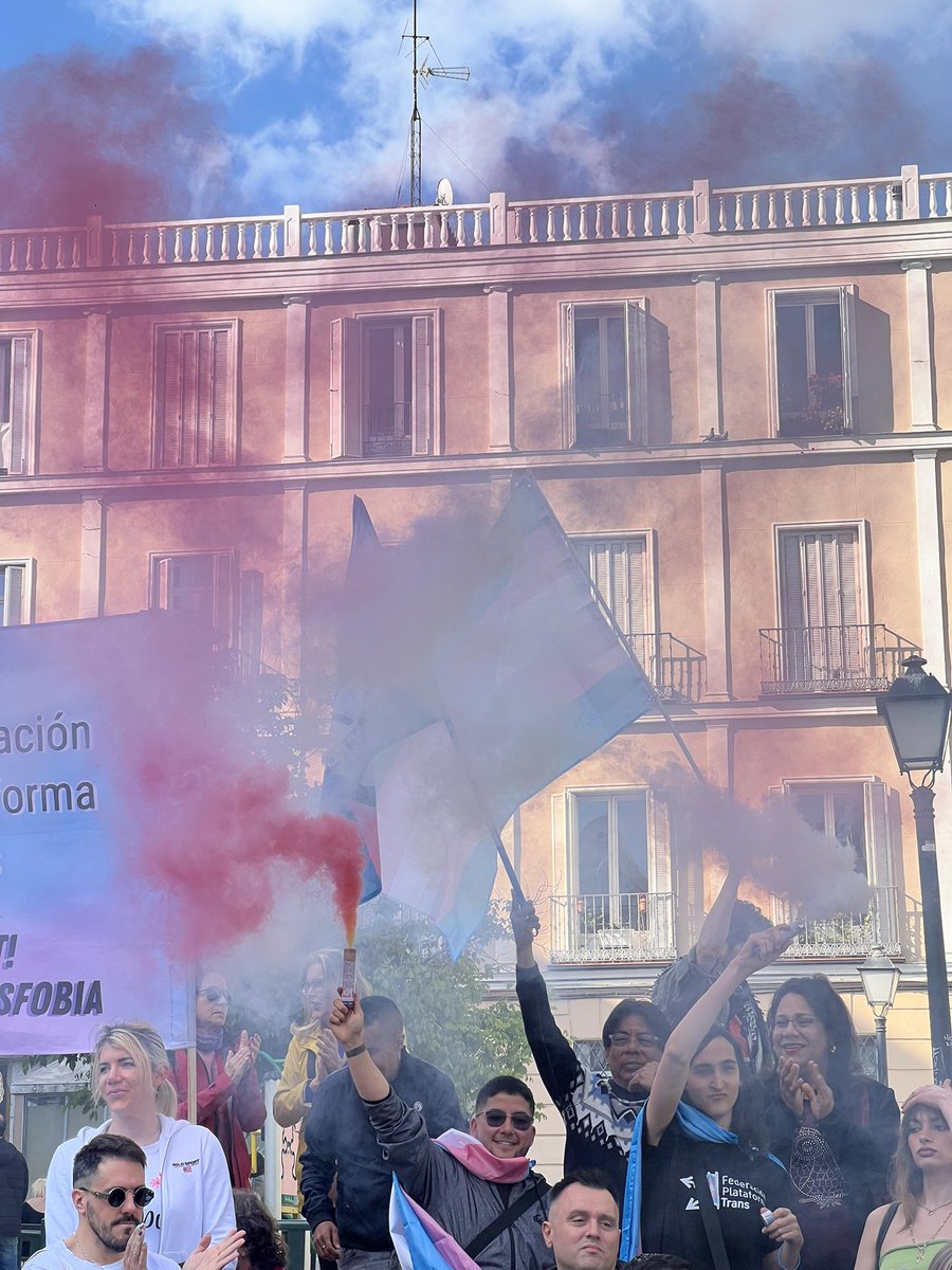 Ninguna persona trans es inconstitucional.