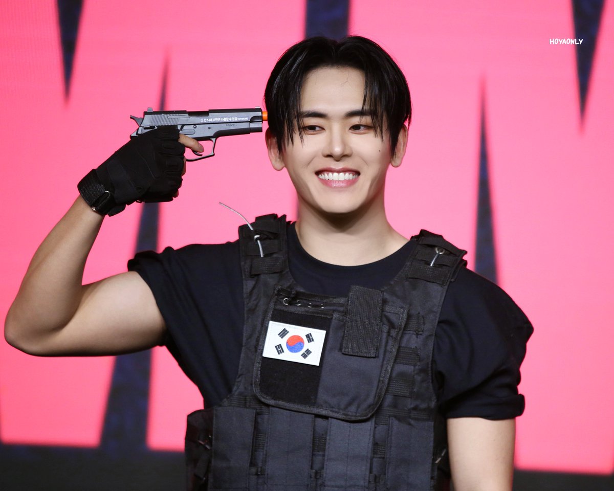 250510 이호원 팬미팅 Hommage
너무 잘 어울렸어 
지금 이 사진 내 정신 상태같음 🤪😁

#호원 #호야 #HOYA #HOWON 
#イホウォン #이호원 #ホヤ