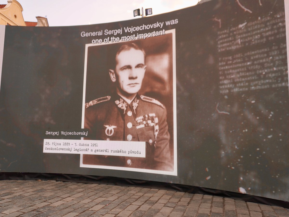 Včera v Praze proběhla projekce dokumentu Čechoslovák Sergej Vojcechovský k 80. výročí Pražského povstání v rámci expozice <a href="/MStoleti/">Muzeum paměti XX. století</a>. Promítání o zakladateli čs. armády z běloruského Vicebska doprovodily projevy a debata „Kdo osvobodil Prahu? Sergej Vojcechovský“ s <a href="/ghavlujova/">Gabriela  Havlůjová</a>,
