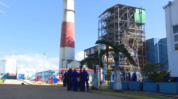⚡La UNE estima este sábado 10 de mayo una disponibilidad de 2 180 MW y una demanda máxima de 3 350 MW en el horario pico, para un déficit de 1 170 MW, por lo que de mantenerse las condiciones previstas se pronostica una afectación de 1 240 MW

🔗acortar.link/gapn4Y