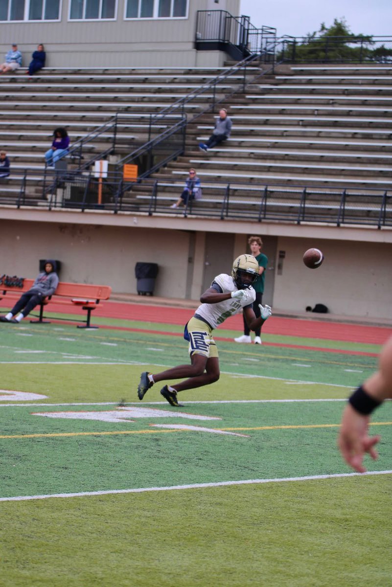 SmithJourdyn9's tweet image. Been a “underdog” my whole life I was doubted since a kid. These the cards that I was dealt but I never folded. I worked for this‼️I shed blood, sweat and tears I can’t lie I hurt for this. It’s only up from here y’all better tune in📈🎟️#CBK