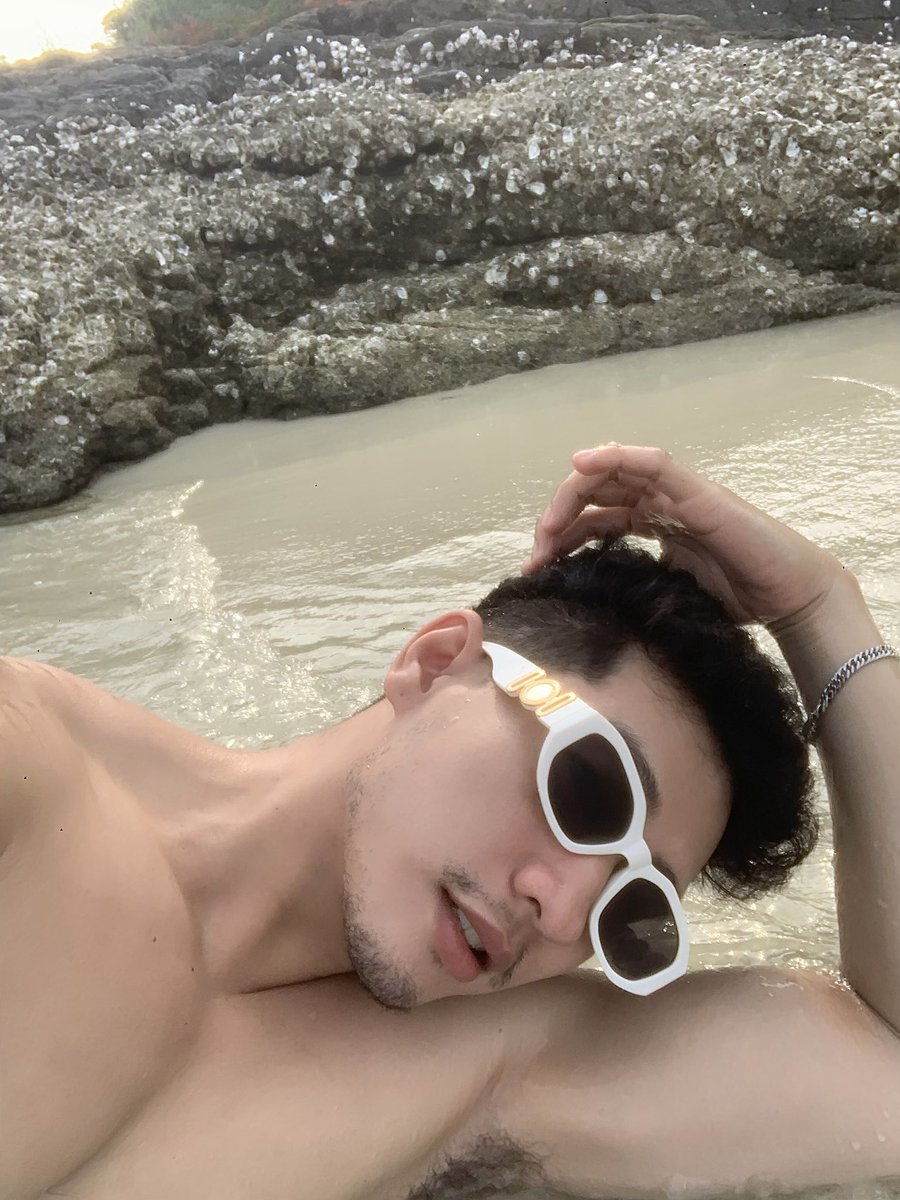 ไม่โดนอะไรเลยที่เสม็ด