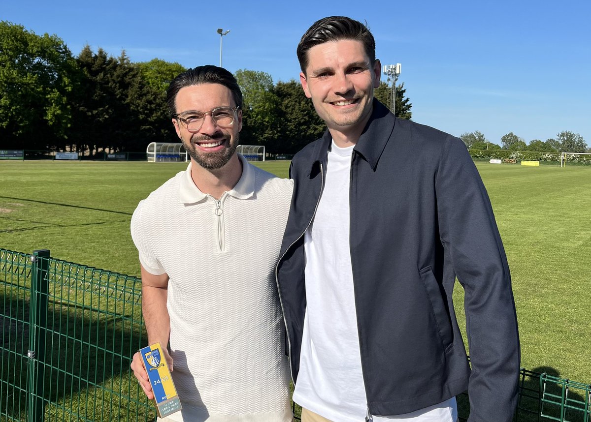 NorwichUnitedFC's tweet photo. ℙ𝕣𝕖𝕤𝕖𝕟𝕥𝕒𝕥𝕚𝕠𝕟 𝟚𝟘𝟚𝟝

A great afternoon at our end of season presentation!

𝟏𝐬𝐭 𝐓𝐞𝐚𝐦 𝐂𝐥𝐮𝐛 𝐏𝐥𝐚𝐲𝐞𝐫: Mason Roe
𝟏𝐬𝐭 𝐓𝐞𝐚𝐦 𝐏𝐥𝐚𝐲𝐞𝐫𝐬 𝐏𝐥𝐚𝐲𝐞𝐫: Jonny Miller
𝟏𝐬𝐭 𝐓𝐞𝐚𝐦 𝐒𝐮𝐩𝐩𝐨𝐫𝐭𝐞𝐫𝐬 𝐏𝐥𝐚𝐲𝐞𝐫: Jake Halliwell

#UTP💛💙 https://t.co/jNZFpBFFiw