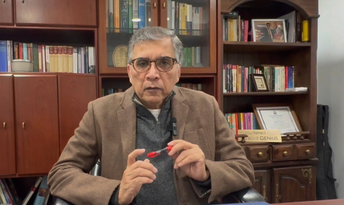 انہوں نے کہا کہ بھارت کی بلاجواز جارحیت اور بے بنیاد الزام تراشی کے جواب میں پاکستان کی سول و عسکری قیادت نے جس تحمل اور بردباری سے خطے کو جنگ میں دھکیلنے کی سازشوں کو ناکام بنایا ہے اس پر وہ خراج تحسین کے مستحق ہیں۔
#ceasefire #OperationBunyanulMarsoos #PakistanZindabad