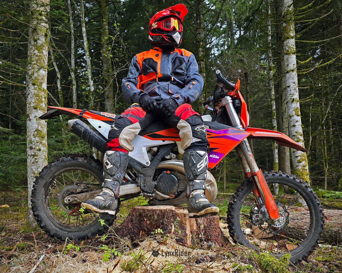 No matter how bad your day is, your motorbike will always make you feel better

#ktm #ktm300exc #ktmexc #ktmfamily #ktmlove #bikelife #bikerboy #bikers #dirtbike #dirtbikelife #enduro #endurobike #endurolife #gear #gearfun #motorbikelife #motorcycle #readytorace