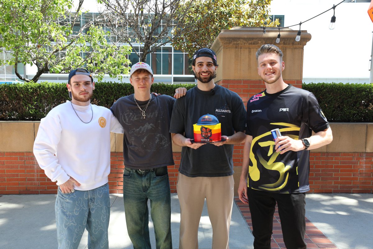 Best birthday gift. 

Officially part of the <a href="/redbullgaming/">Red Bull Gaming</a> family! 🐂 

#RedBullPlayer