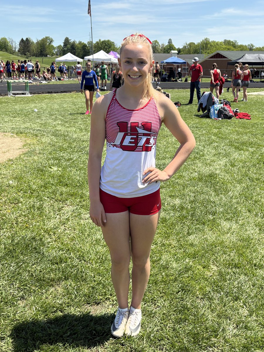 Another school record! 

Morganne Emory breaks a 26 year old school record in the Long Jump with a jump of 16-8.5!