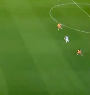 Dünyaya rezil olduk. Ofsayt çizgisini alttaki oyuncu davinsondan çekktiler. #TSvGS