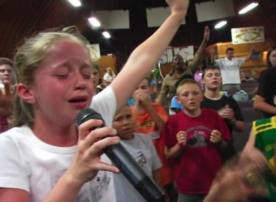 gothboidieyoung's tweet image. WIR HATTEN HÖHEN

UND VIELEN TIEFEN

WIR STANDEN ALLE MIT DEM RÜCKEN ZUR WAND

WIR WARN AM ENDE

GIB MAL NE SPENDE

ALTE FÖRSTEREI

GENUG GESAGT