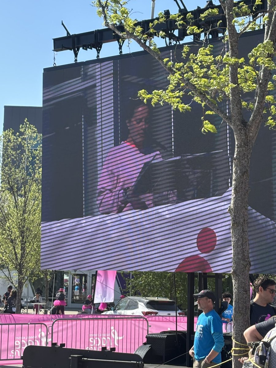 Marney Gellner (@marneygellner) on Twitter photo So honored to host the <a href="/SusanGKomen/">Susan G. Komen</a> Race for the Cure this morning! ๐ฉท And even more grateful to be there in full and complete health ๐๐ So honored to host the <a href="/SusanGKomen/">Susan G. Komen</a> Race for the Cure this morning! ๐ฉท And even more grateful to be there in full and complete health ๐๐