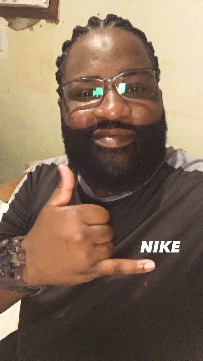 JonathanToddys's tweet photo. - Snoop Dogg negão do km 32 🤓🥳😂❤️💪🏾 https://t.co/dZvPVo2WK1