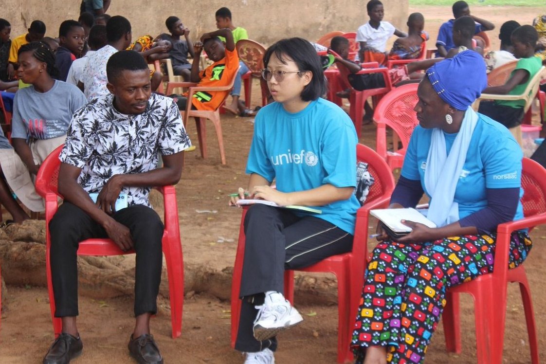 UNV W&C Africa (@unv_rowca) on Twitter photo In 2025, more than 4.4 million girls, 12,200 every day, are at risk of female genital mutilation #FGM.
In Ghana 🇬🇭, UNICEF UN Volunteer Sumin is on the ground, protecting girls and their families, fighting to #EndFGM, child marriage, and trafficking. #zerotolerance <a href="/UNICEFGhana/">UNICEF Ghana</a> In 2025, more than 4.4 million girls, 12,200 every day, are at risk of female genital mutilation #FGM.
In Ghana 🇬🇭, UNICEF UN Volunteer Sumin is on the ground, protecting girls and their families, fighting to #EndFGM, child marriage, and trafficking. #zerotolerance <a href="/UNICEFGhana/">UNICEF Ghana</a>